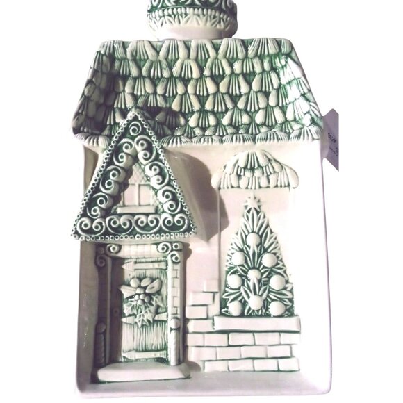 Vintage Christmas Pottery House Wall Decor Ceramic Decor Green Artist Signed - Picture 1 of 6